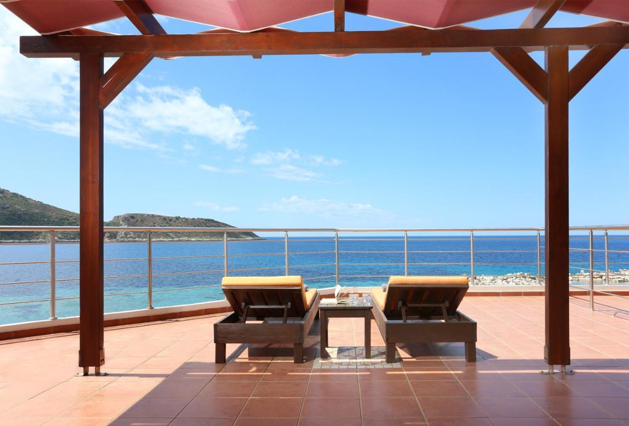 Faros Luxury Suites Marathopoli Luaran gambar