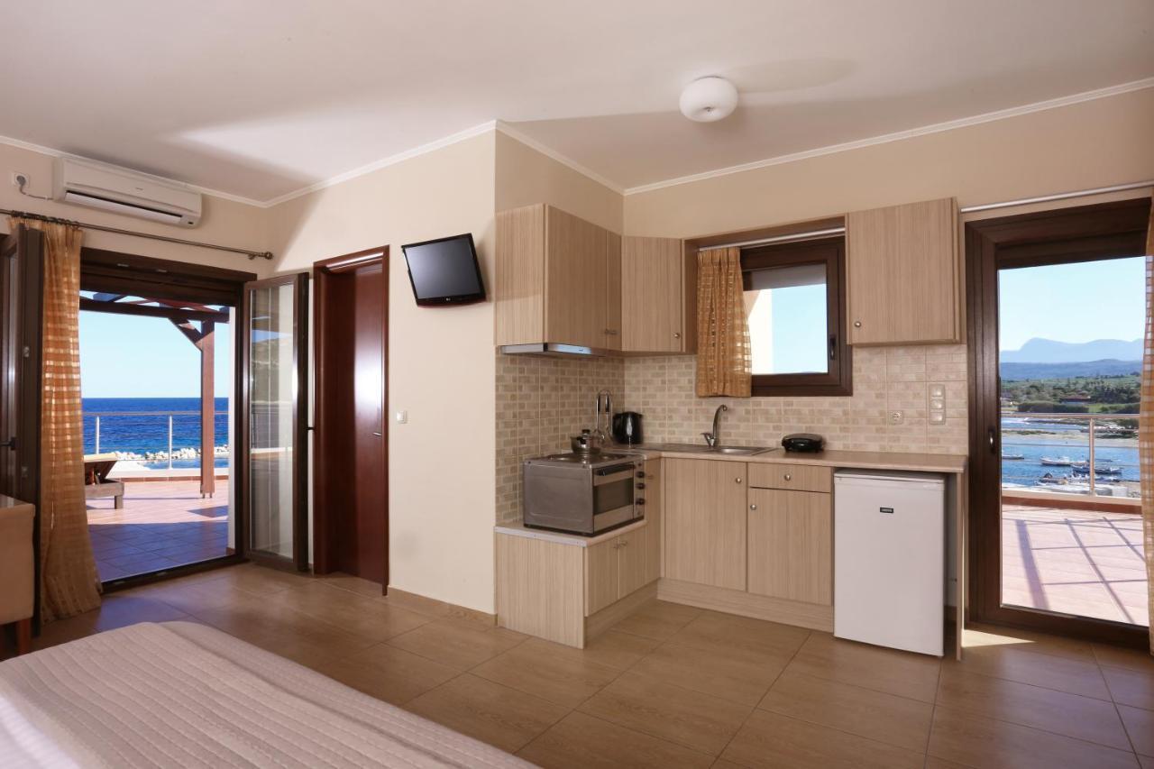 Faros Luxury Suites Marathopoli Luaran gambar