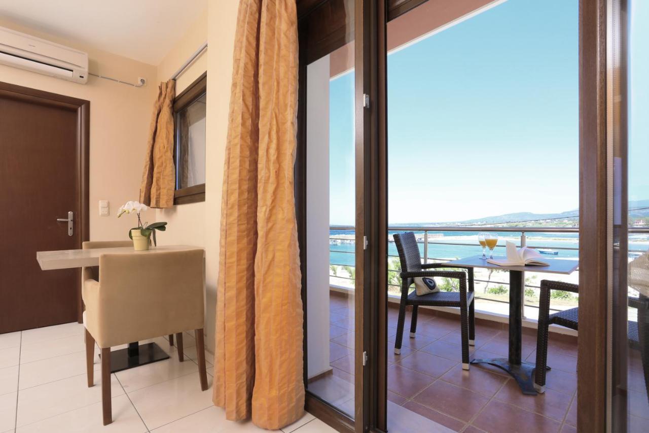 Faros Luxury Suites Marathopoli Luaran gambar