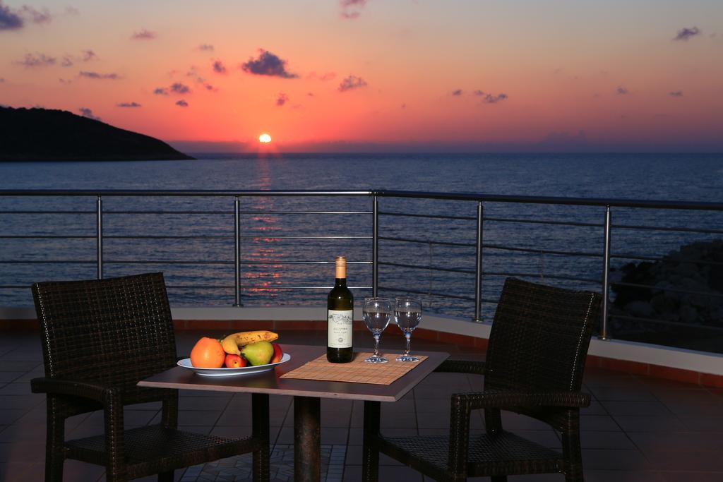 Faros Luxury Suites Marathopoli Luaran gambar