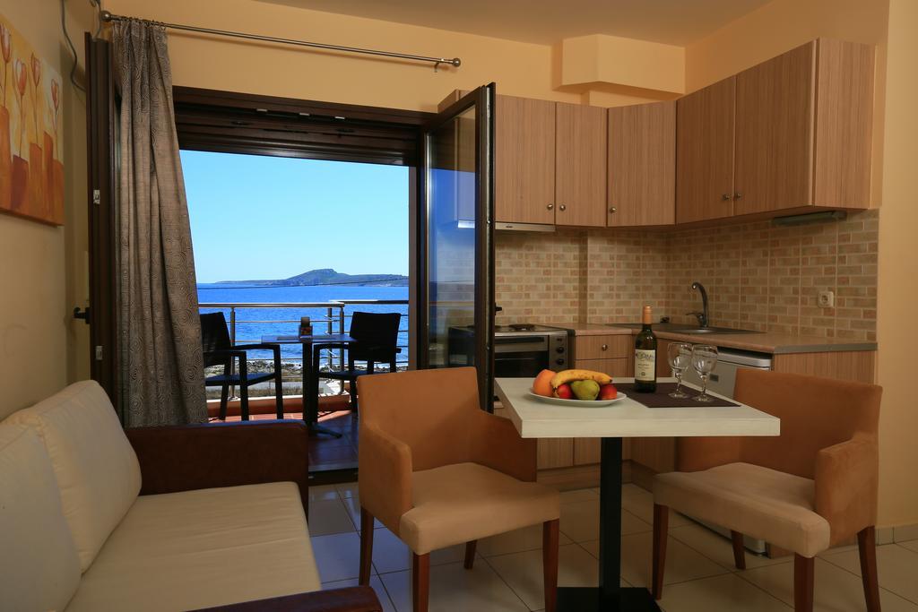 Faros Luxury Suites Marathopoli Luaran gambar