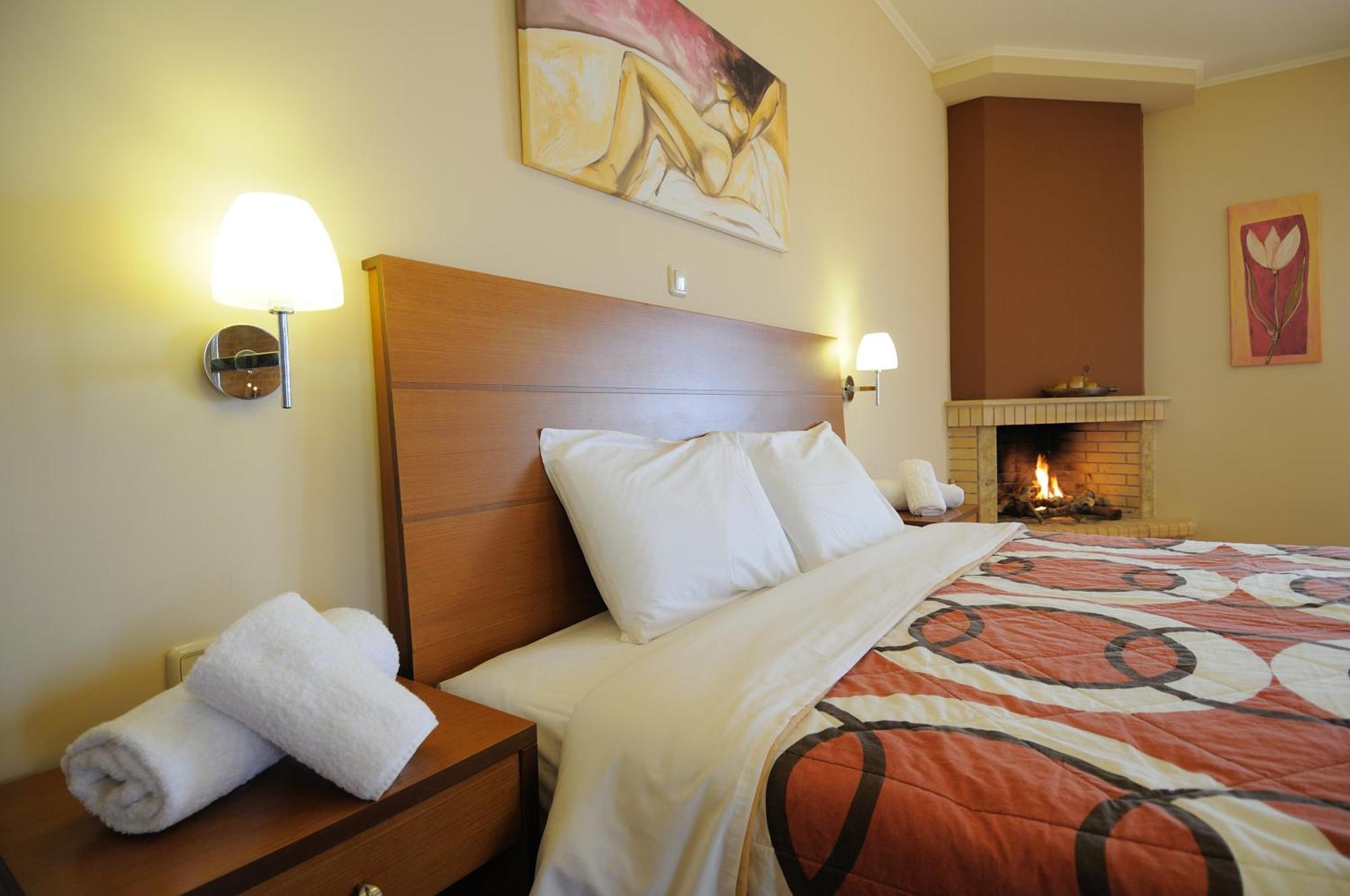Faros Luxury Suites Marathopoli Luaran gambar