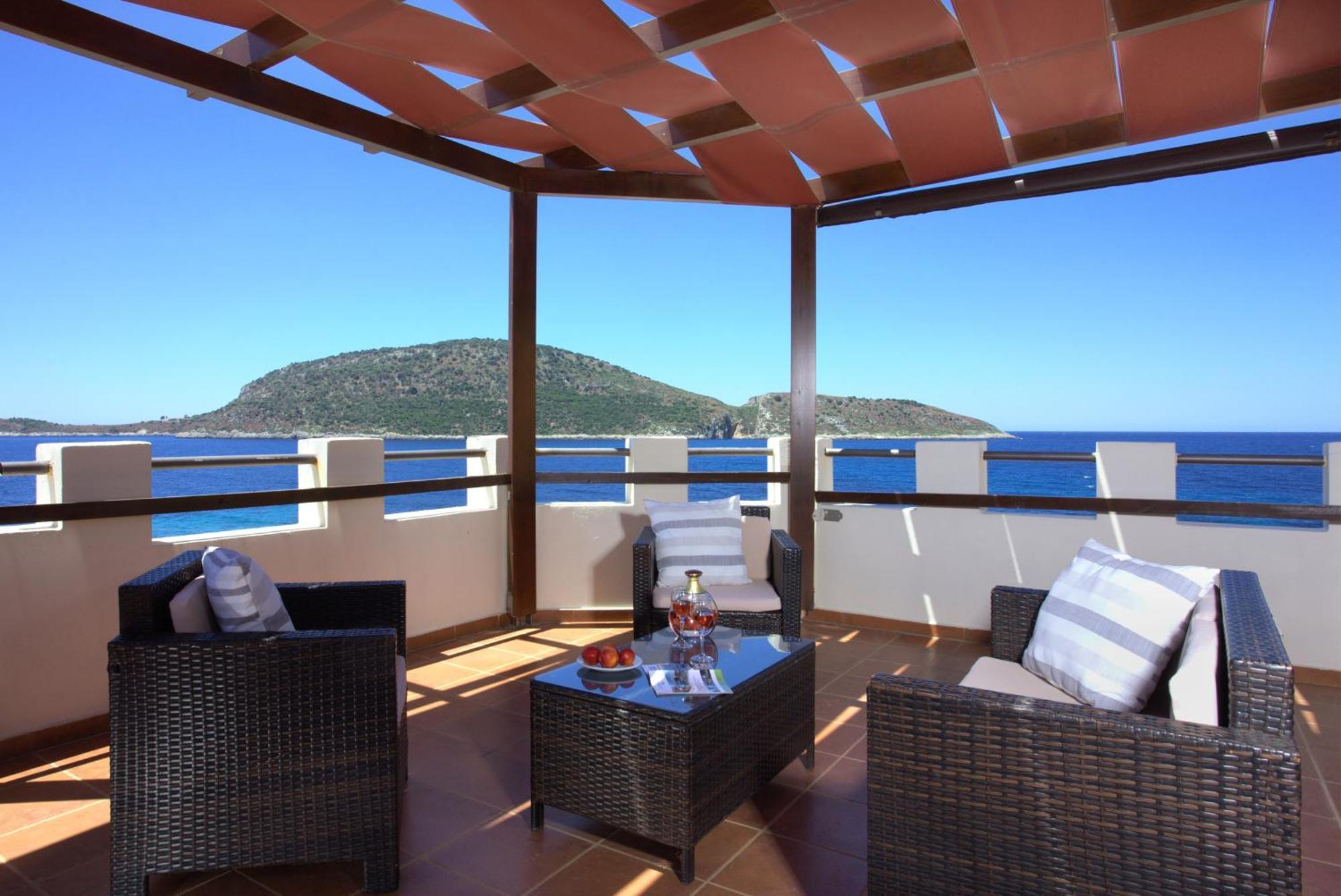 Faros Luxury Suites Marathopoli Luaran gambar