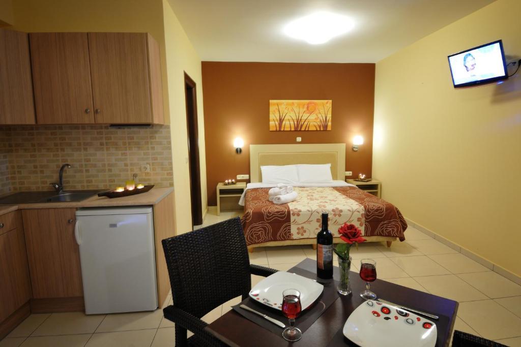 Faros Luxury Suites Marathopoli Luaran gambar