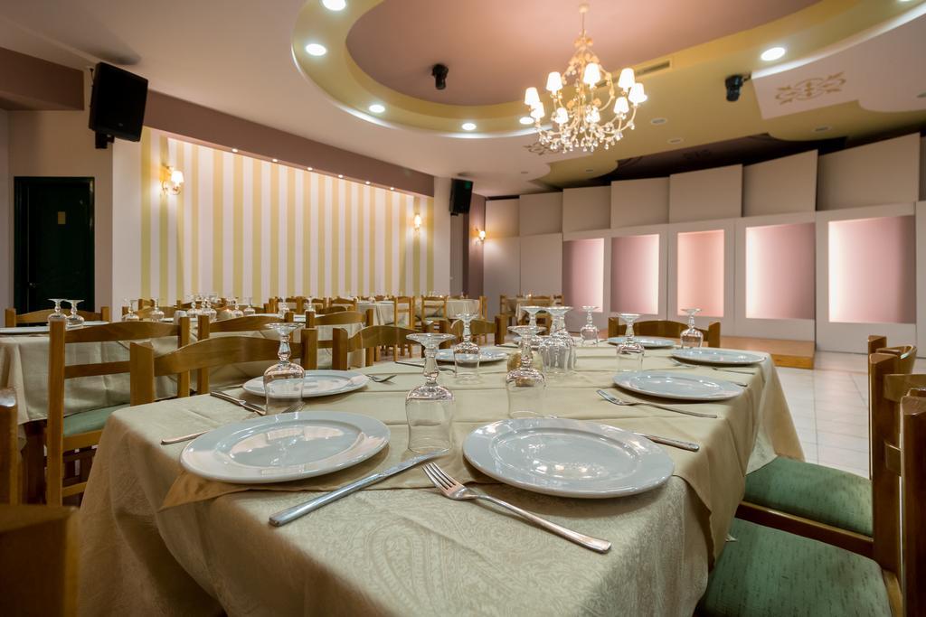 Faros Luxury Suites Marathopoli Luaran gambar